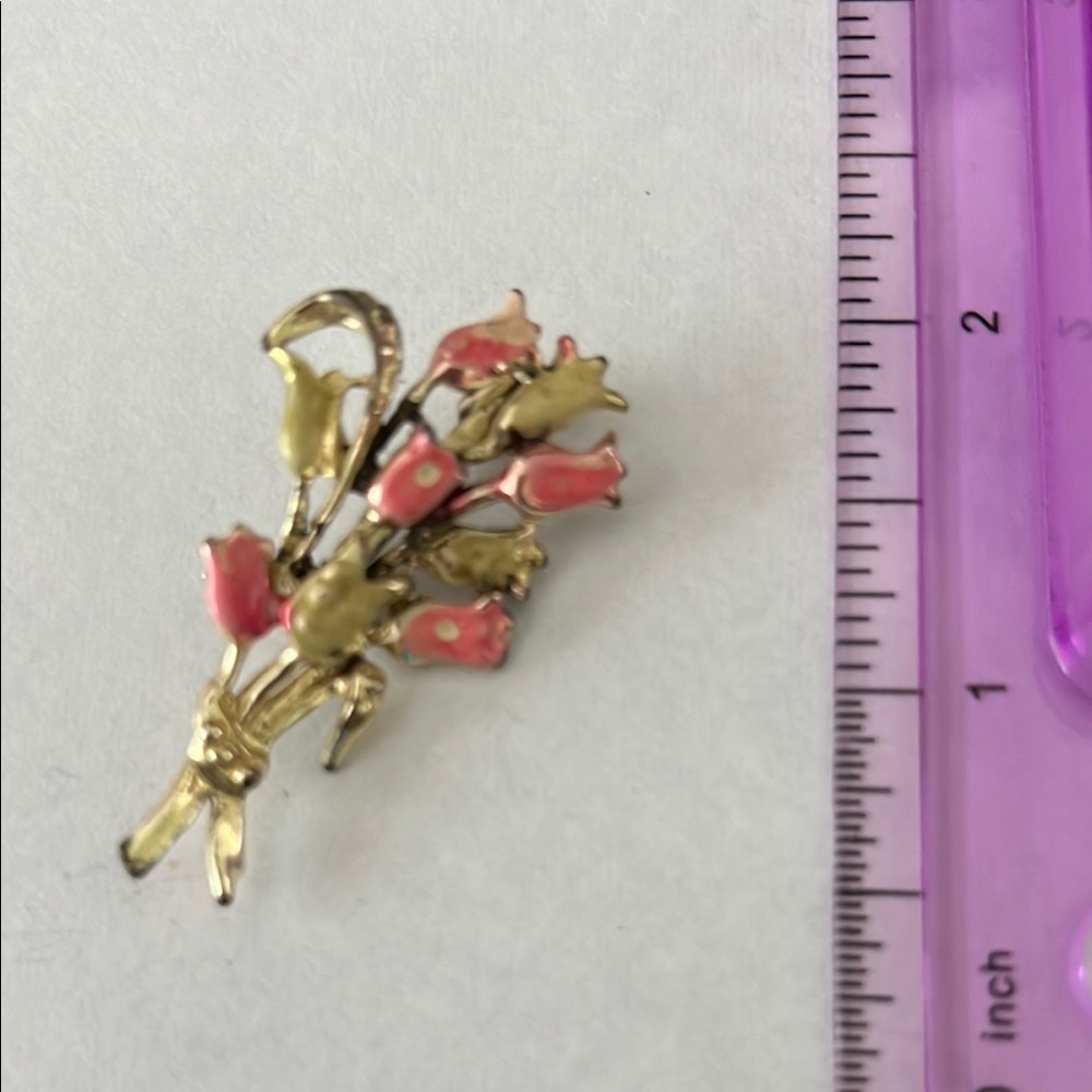 Vintage Gold and Pink Floral Brooch
